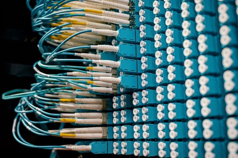 Fibre-optic patch panel